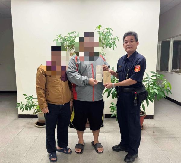 枋警發揮人民保姆精神　助清寒家庭渡喪葬困境1